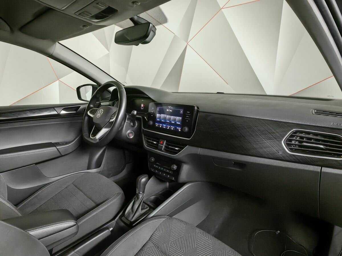 Volkswagen Polo с пробегом — 2021 год. Фото: #8