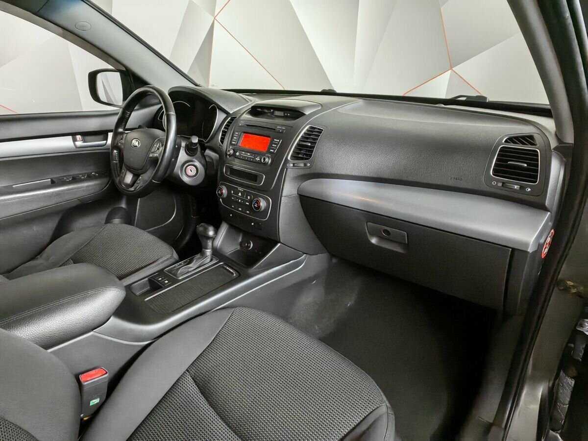 Kia Sorento с пробегом — 2013 год. Фото: #8