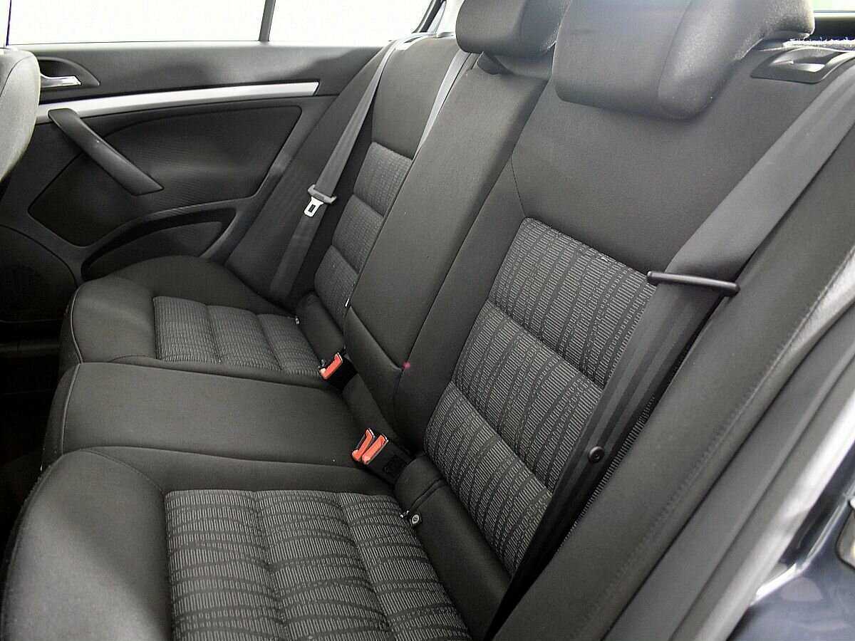 Skoda Octavia с пробегом — 2013 год. Фото: #8