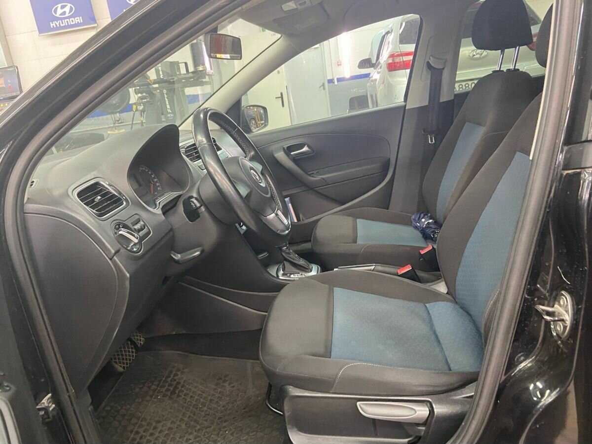 Volkswagen Polo с пробегом — 2013 год. Фото: #7