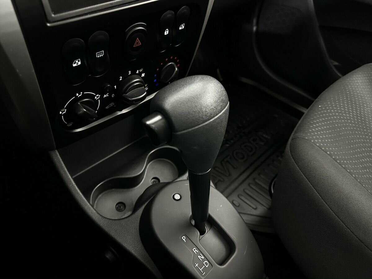 Nissan Almera с пробегом — 2014 год. Фото: #11