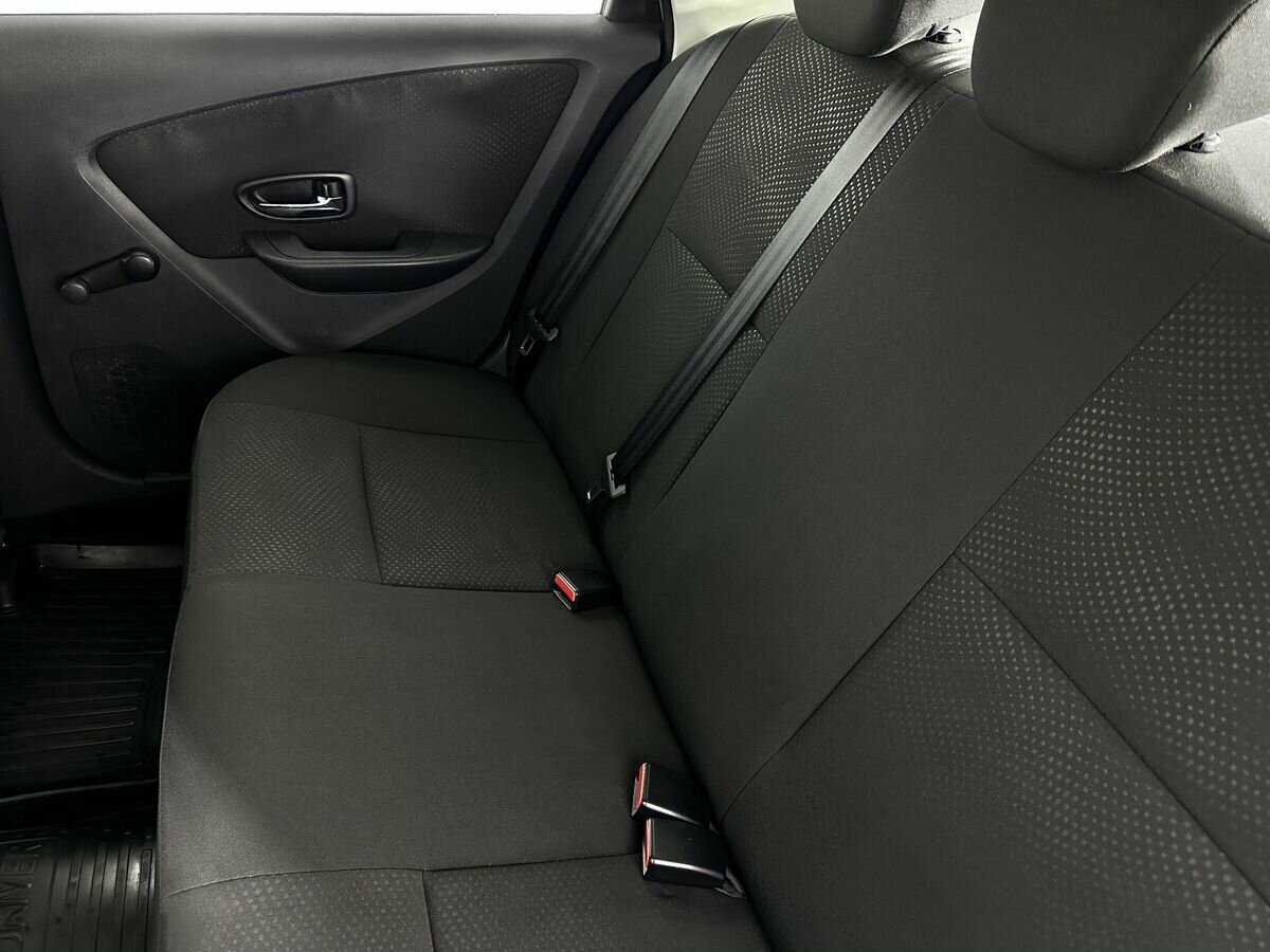 Nissan Almera с пробегом — 2014 год. Фото: #12