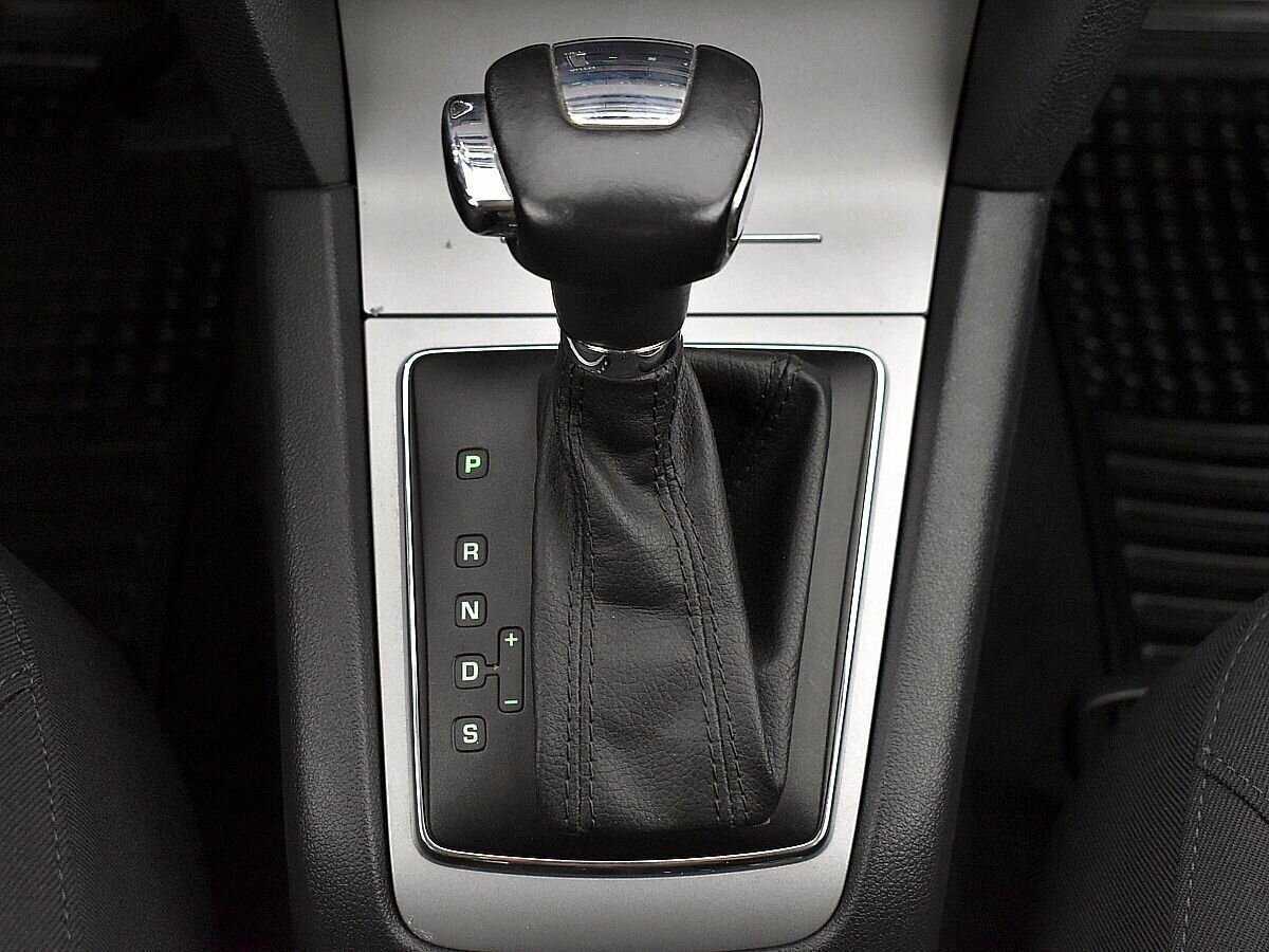 Skoda Octavia с пробегом — 2012 год. Фото: #13