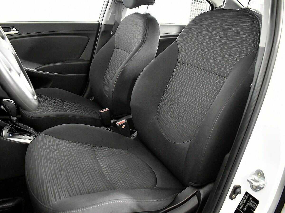 Hyundai Solaris с пробегом — 2014 год. Фото: #7