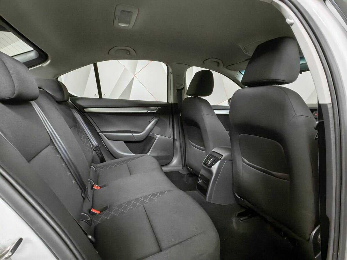 Skoda Octavia с пробегом — 2020 год. Фото: #11