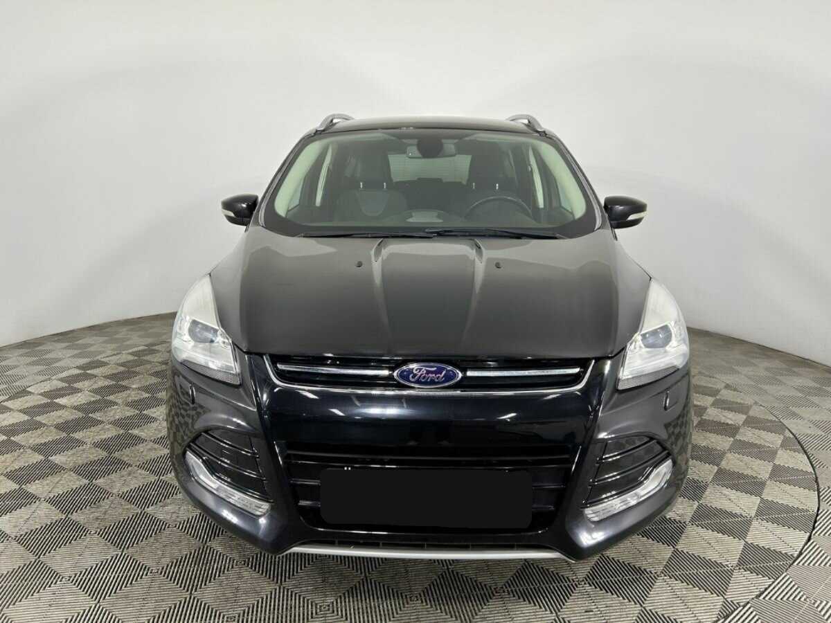 Ford Kuga с пробегом — 2015 год. Фото: #1