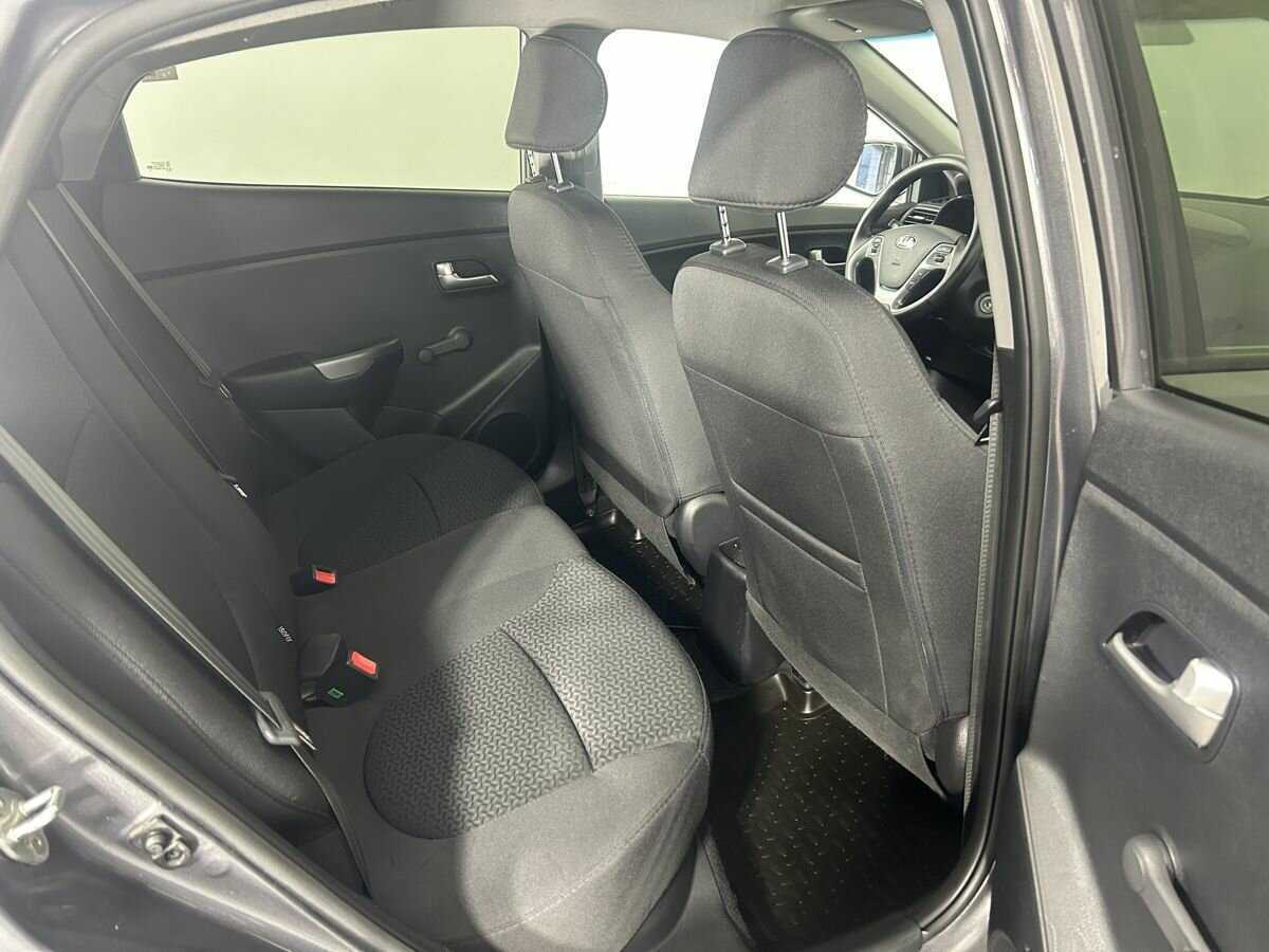 Kia Rio с пробегом — 2016 год. Фото: #15