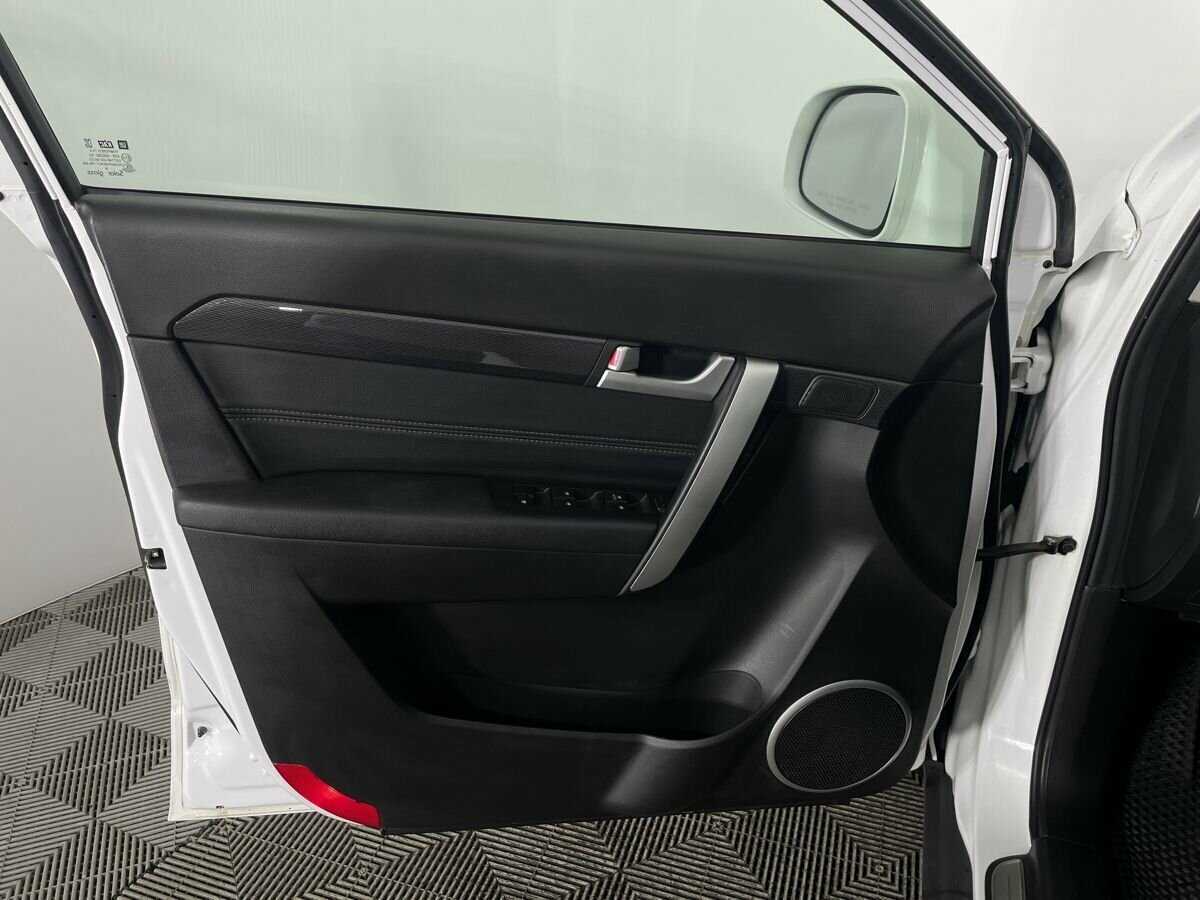 Chevrolet Captiva с пробегом — 2014 год. Фото: #7