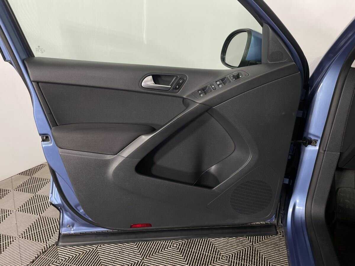 Volkswagen Tiguan с пробегом — 2012 год. Фото: #7