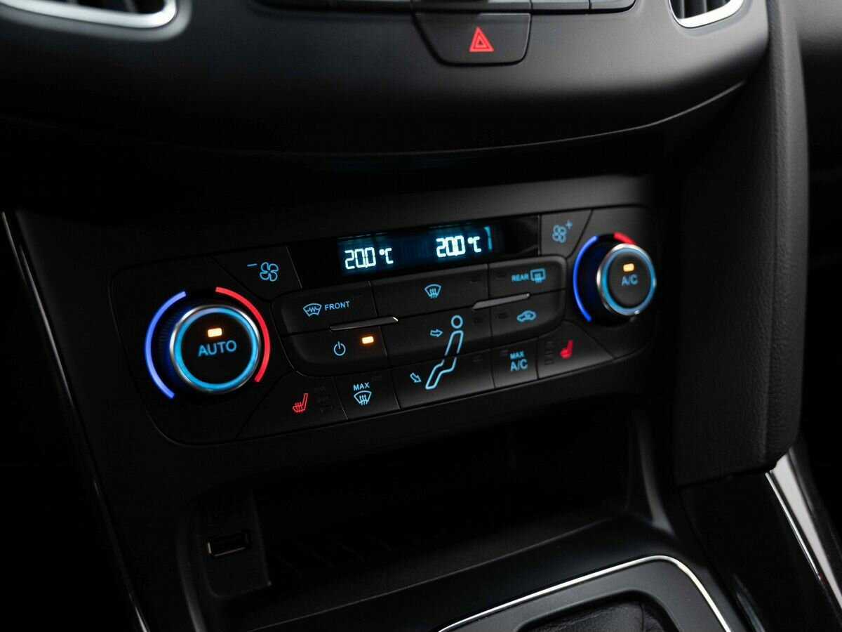 Ford Focus с пробегом — 2016 год. Фото: #19