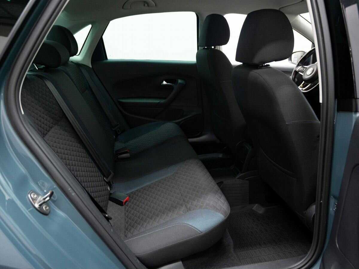 Volkswagen Polo с пробегом — 2019 год. Фото: #9