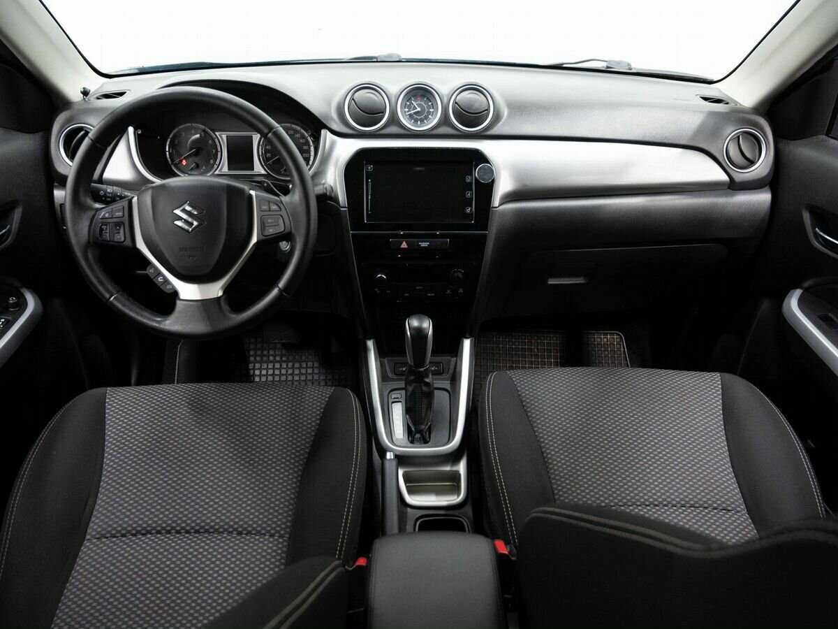 Suzuki Vitara с пробегом — 2016 год. Фото: #12