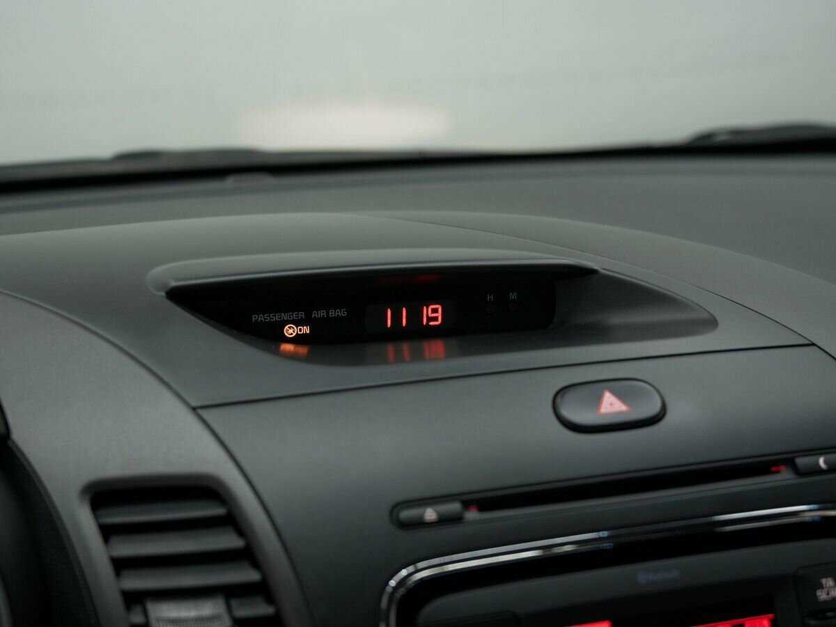 Kia Cerato с пробегом — 2018 год. Фото: #18