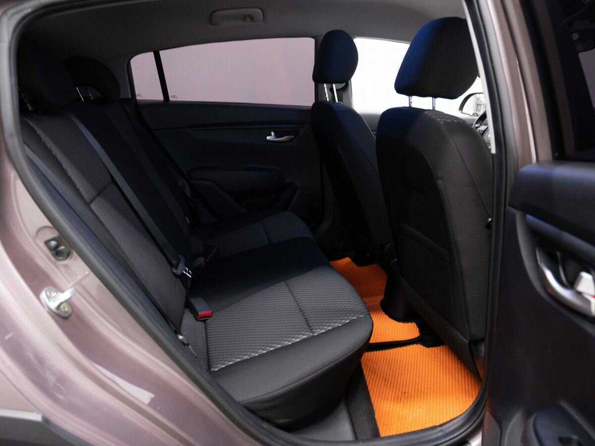 Kia Rio с пробегом — 2019 год. Фото: #9