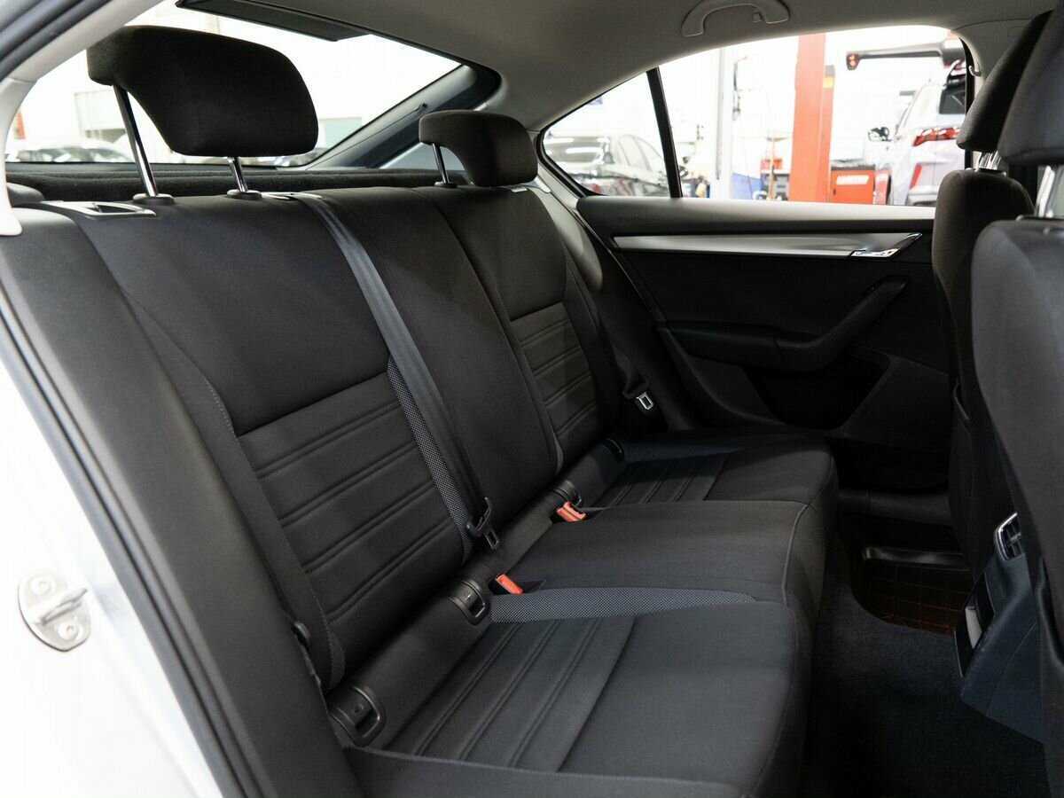 Купить Шкода Октавия, 2017, 119 300 км.. Фото: #7