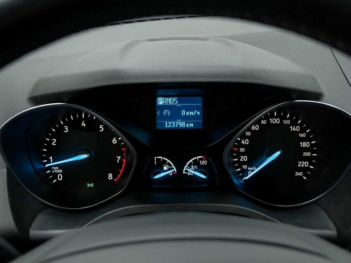 Ford Kuga с пробегом — 2016 год. Фото: #19