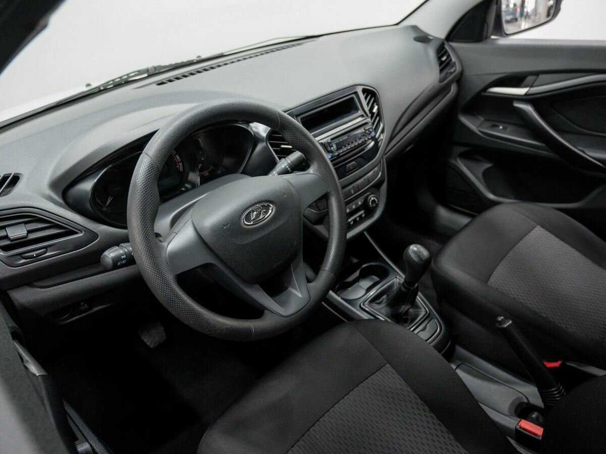 Lada (ВАЗ) Vesta с пробегом — 2019 год. Фото: #12