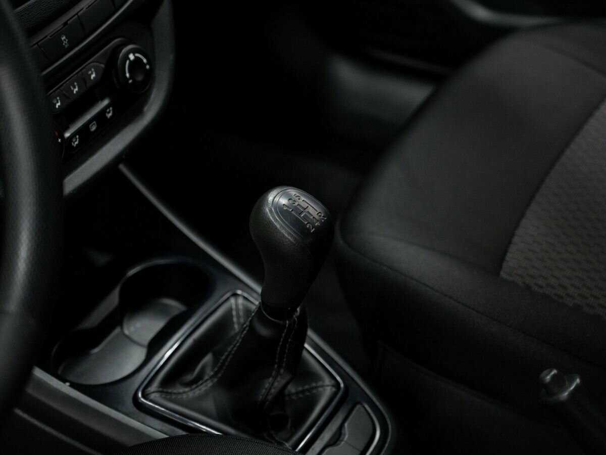 Lada (ВАЗ) Vesta с пробегом — 2019 год. Фото: #15