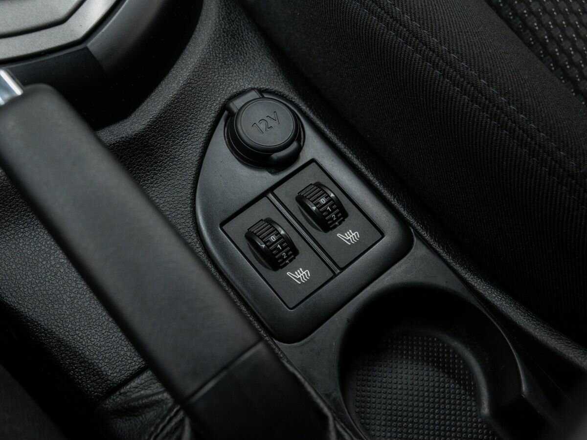 Peugeot 408 с пробегом — 2013 год. Фото: #17