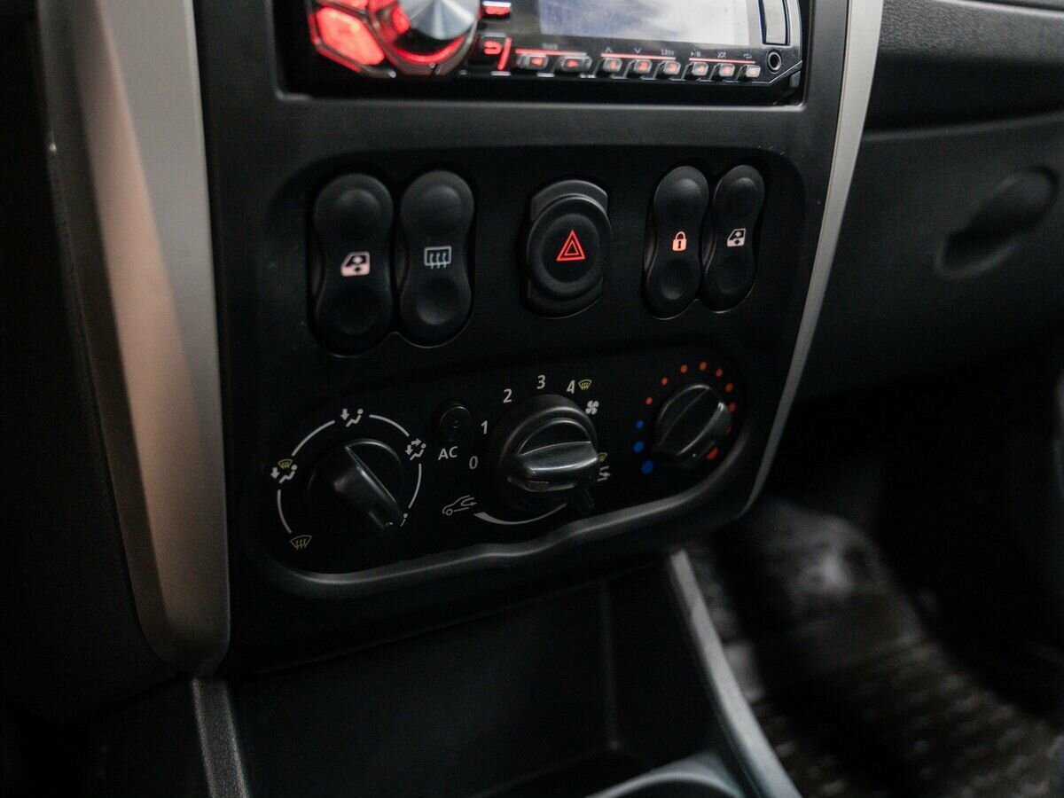 Nissan Almera с пробегом — 2013 год. Фото: #15