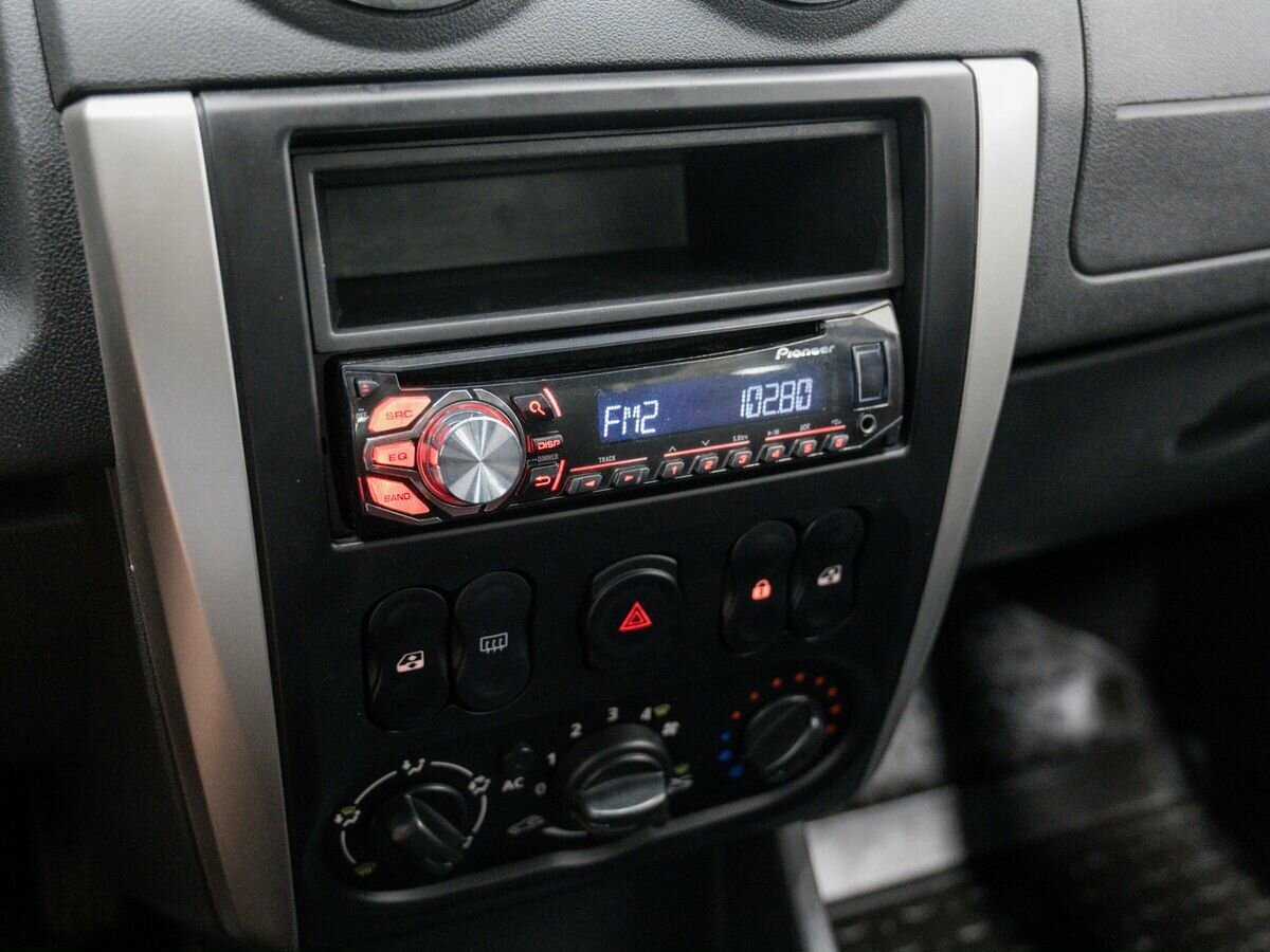 Nissan Almera с пробегом — 2013 год. Фото: #16