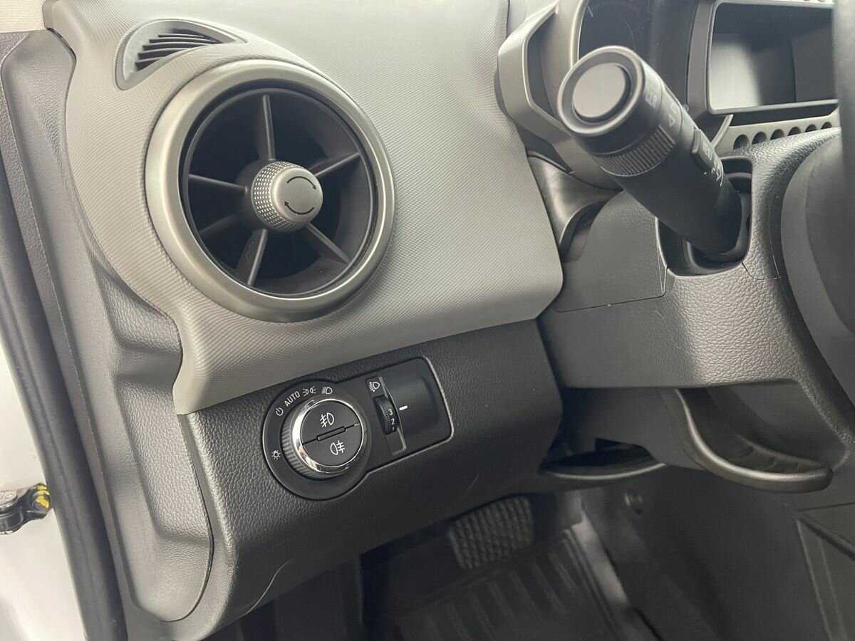 Chevrolet Aveo с пробегом — 2014 год. Фото: #7