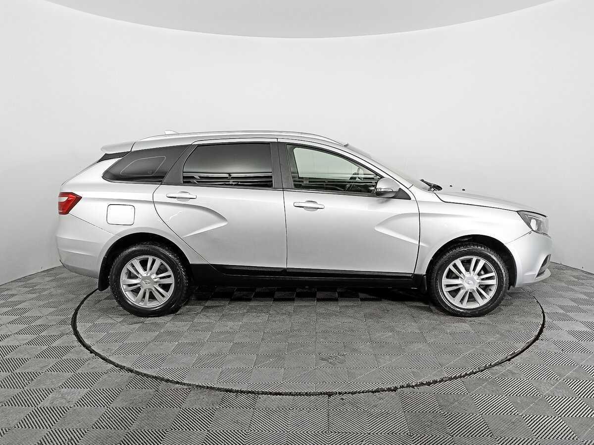 Lada (ВАЗ) Vesta с пробегом — 2019 год. Фото: #3