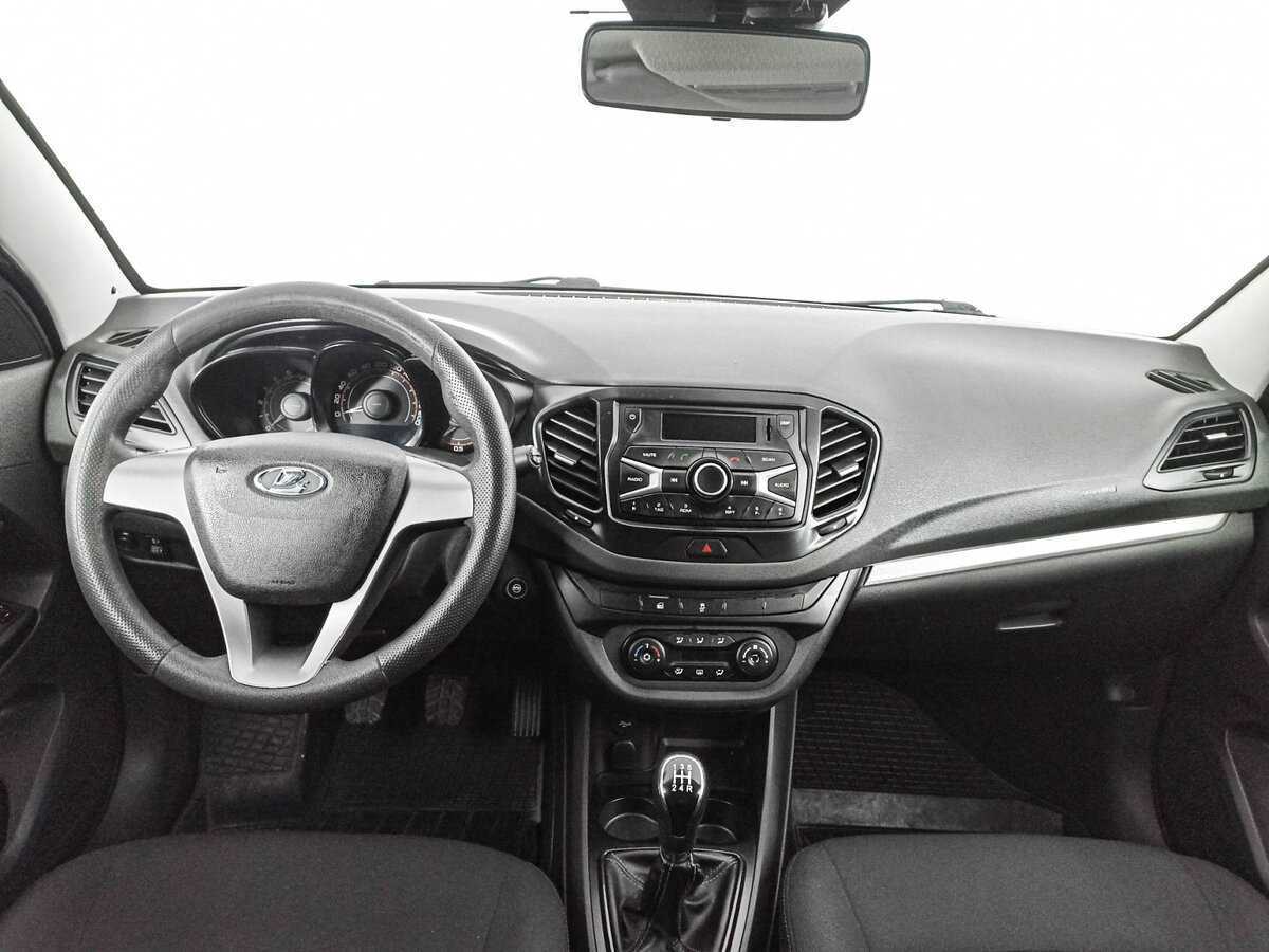 Lada (ВАЗ) Vesta с пробегом — 2017 год. Фото: #11