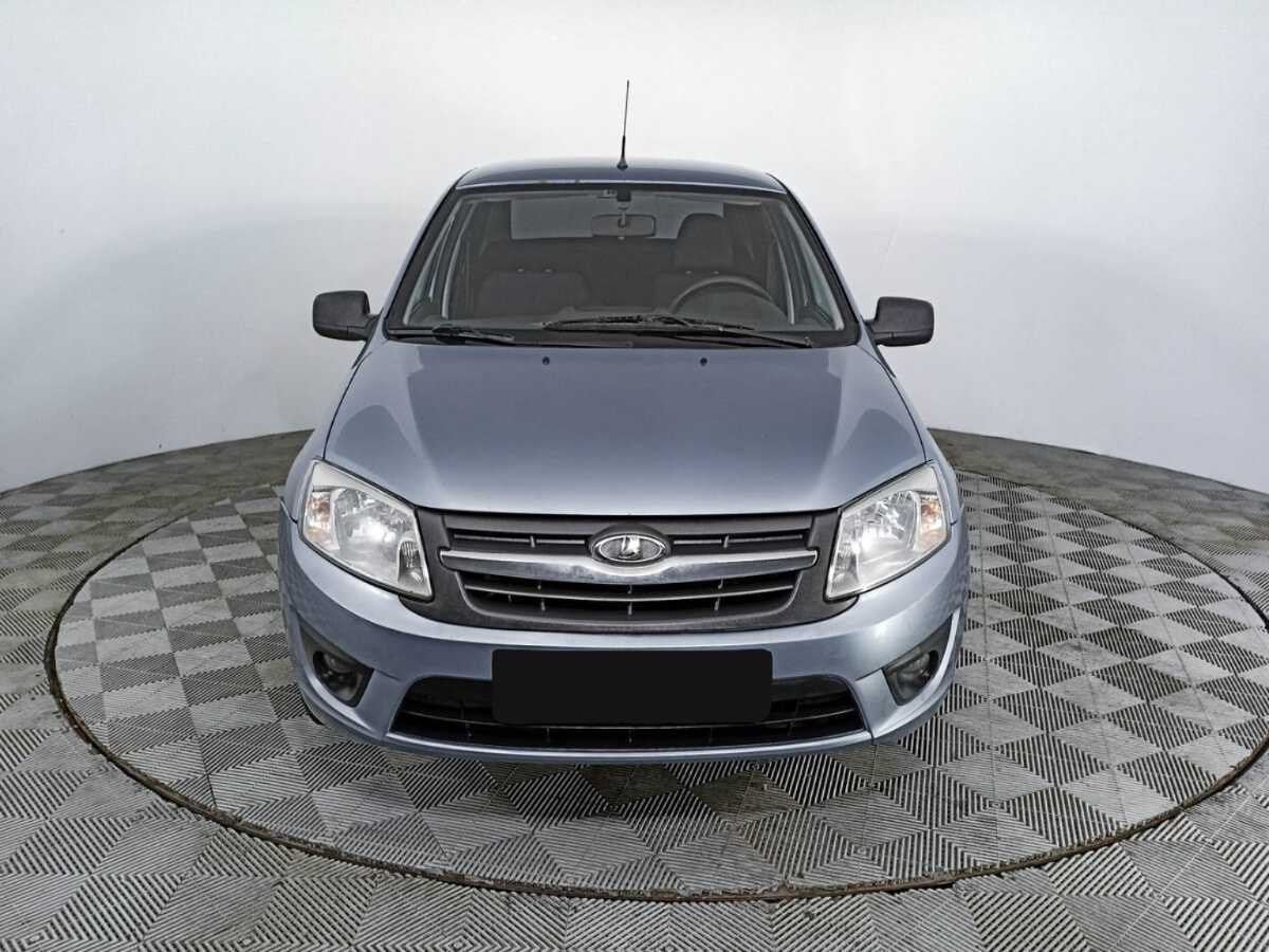 Lada (ВАЗ) Granta с пробегом — 2015 год. Фото: #1