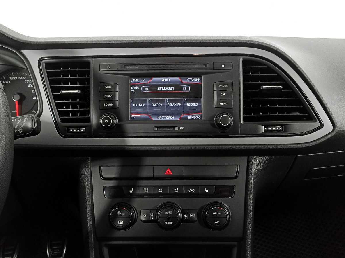 SEAT Leon с пробегом — 2014 год. Фото: #12