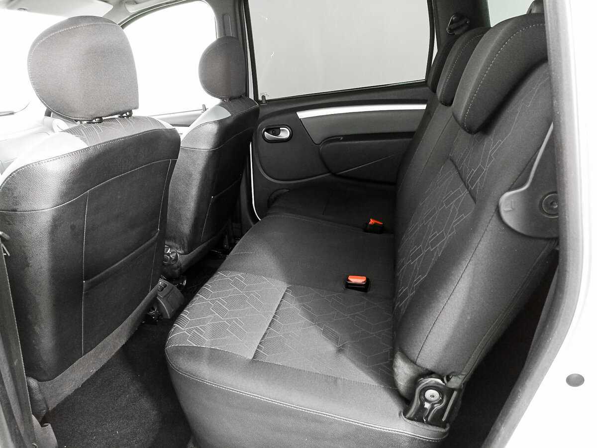 Lada (ВАЗ) Largus с пробегом — 2020 год. Фото: #7