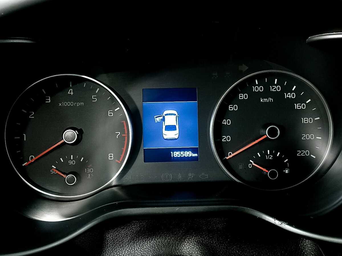 Kia Rio с пробегом — 2017 год. Фото: #10