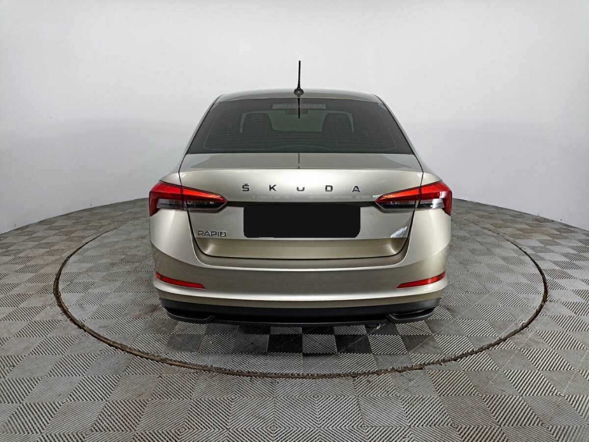 Skoda Rapid с пробегом — 2020 год. Фото: #5