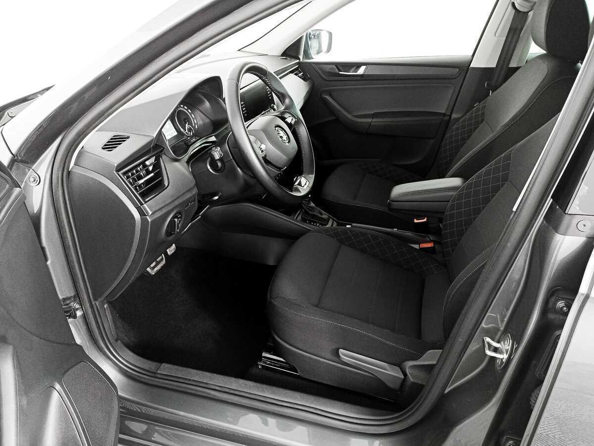 Skoda Rapid с пробегом — 2021 год. Фото: #13