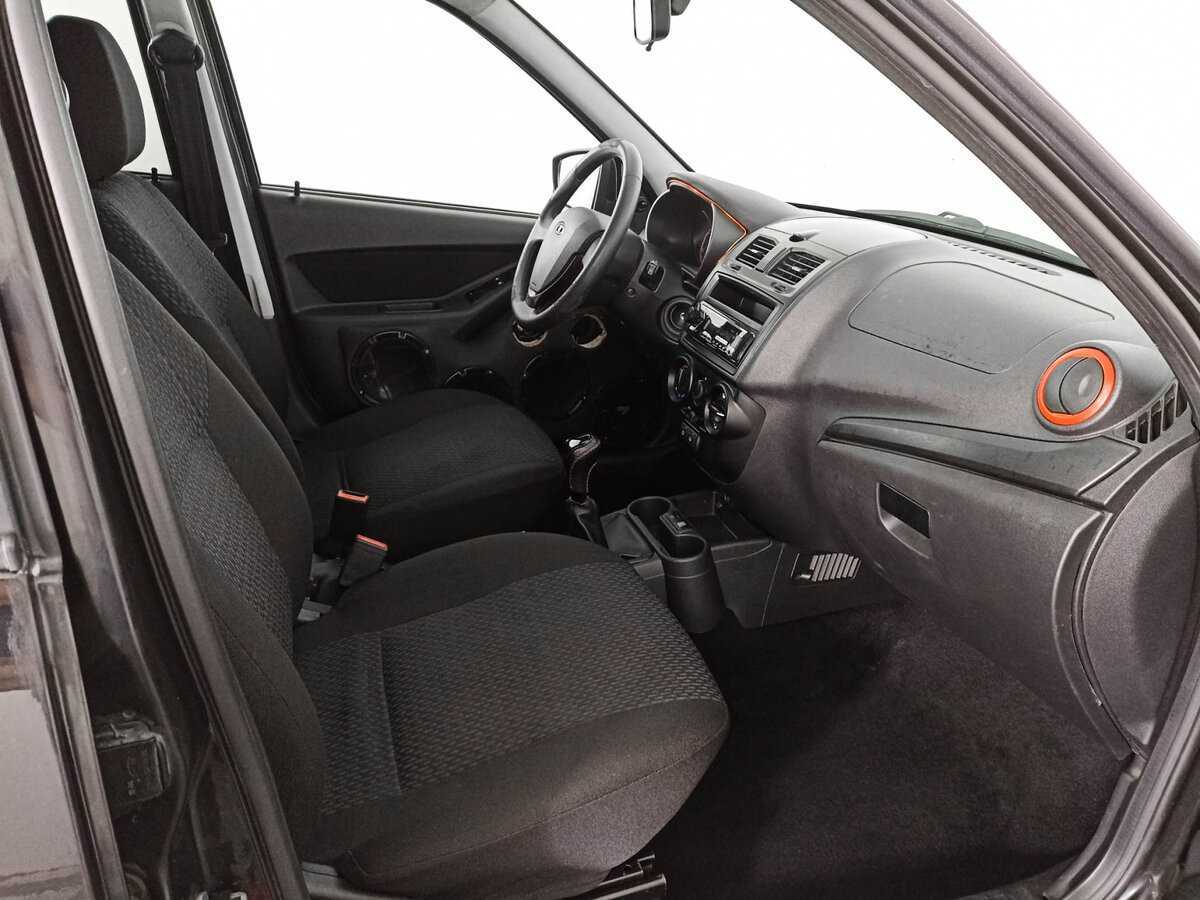 Lada (ВАЗ) Kalina с пробегом — 2017 год. Фото: #8