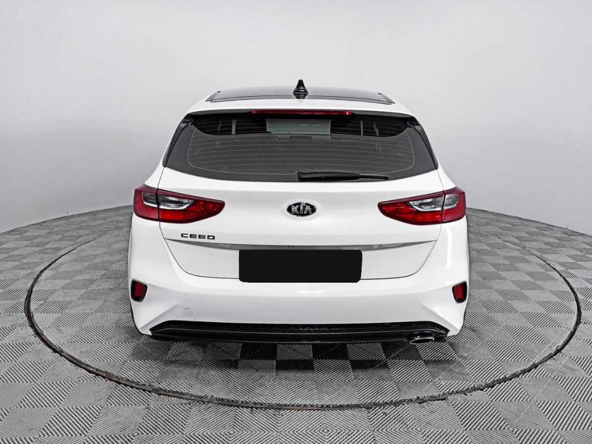 Kia Ceed с пробегом — 2018 год. Фото: #5