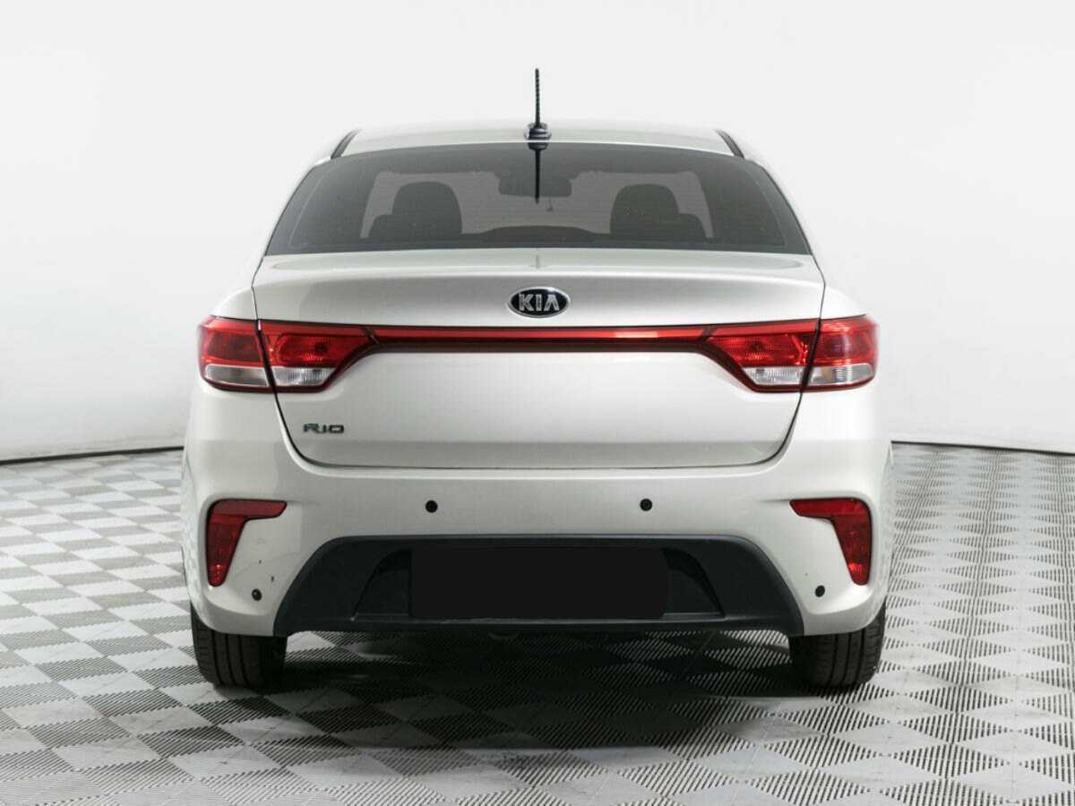 Kia Rio с пробегом — 2017 год. Фото: #5