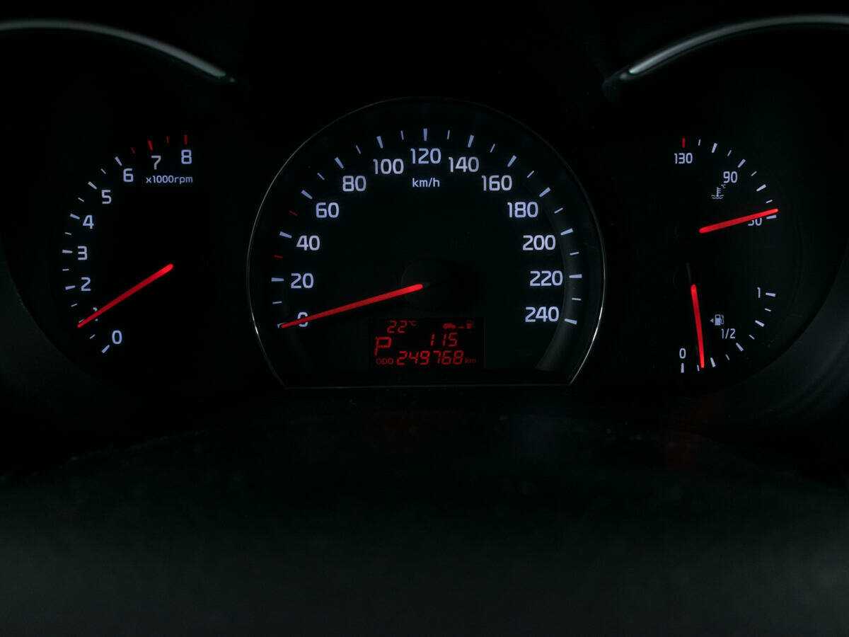 Kia Sorento с пробегом — 2014 год. Фото: #12