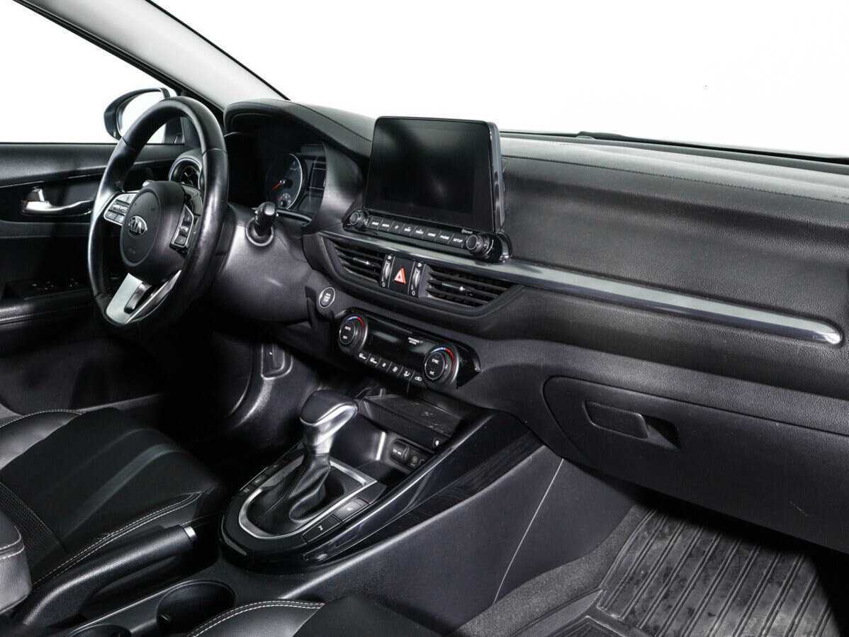 Kia Cerato с пробегом — 2019 год. Фото: #8
