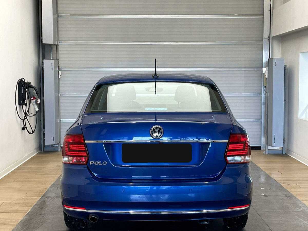 Volkswagen Polo с пробегом — 2018 год. Фото: #4