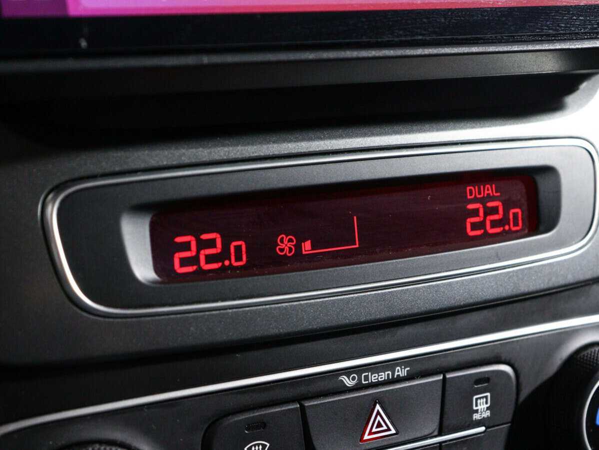 Kia Sorento с пробегом — 2014 год. Фото: #19