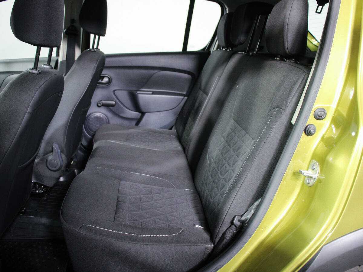 Renault Sandero с пробегом — 2017 год. Фото: #7