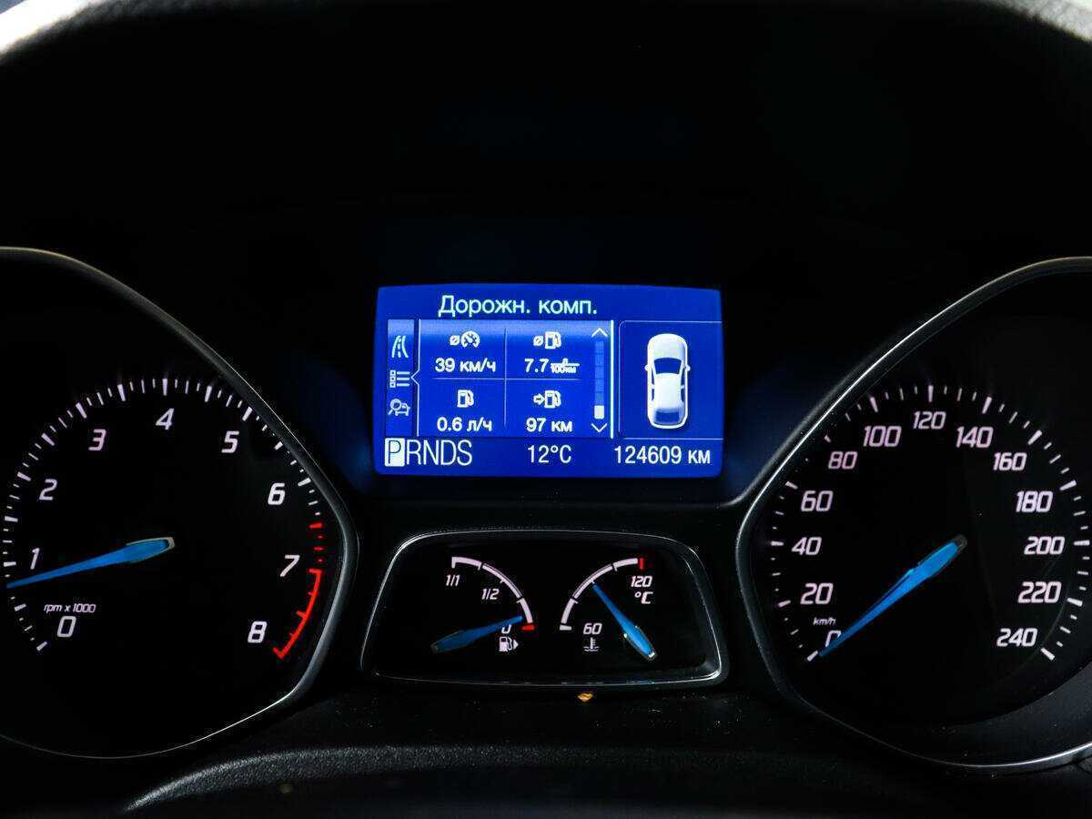 Ford Focus с пробегом — 2012 год. Фото: #8