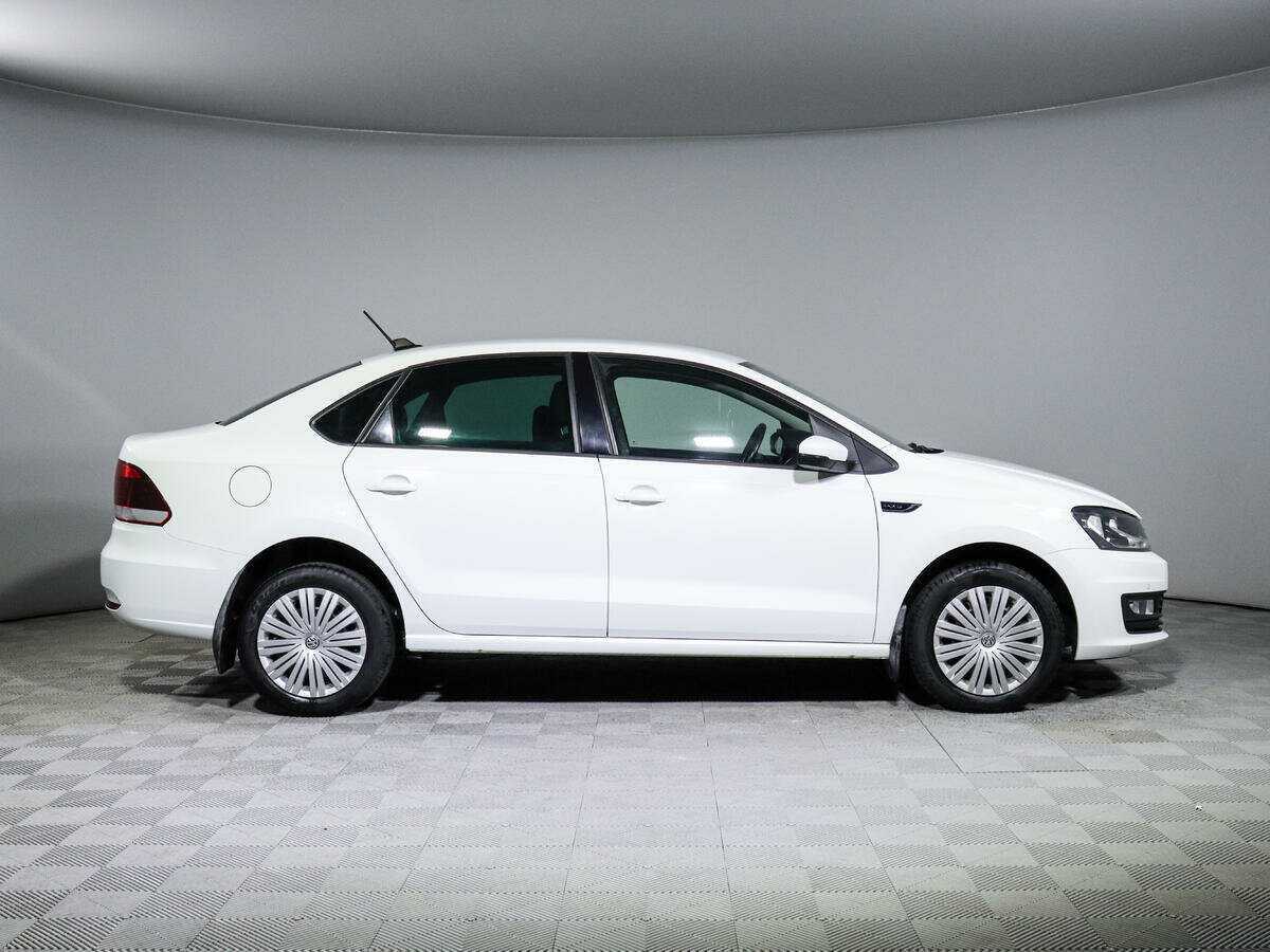 Volkswagen Polo с пробегом — 2018 год. Фото: #3