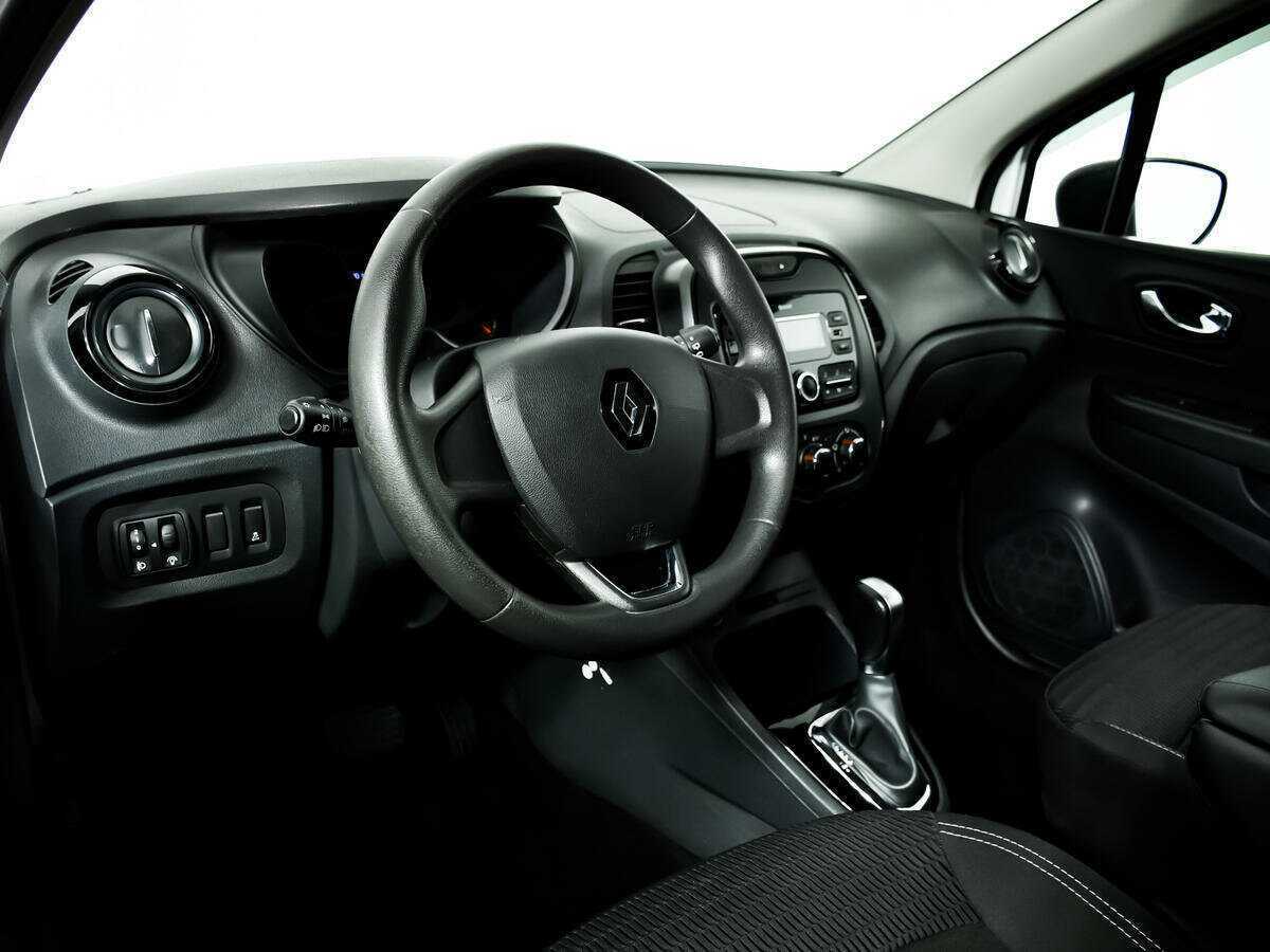 Renault Kaptur с пробегом — 2018 год. Фото: #12