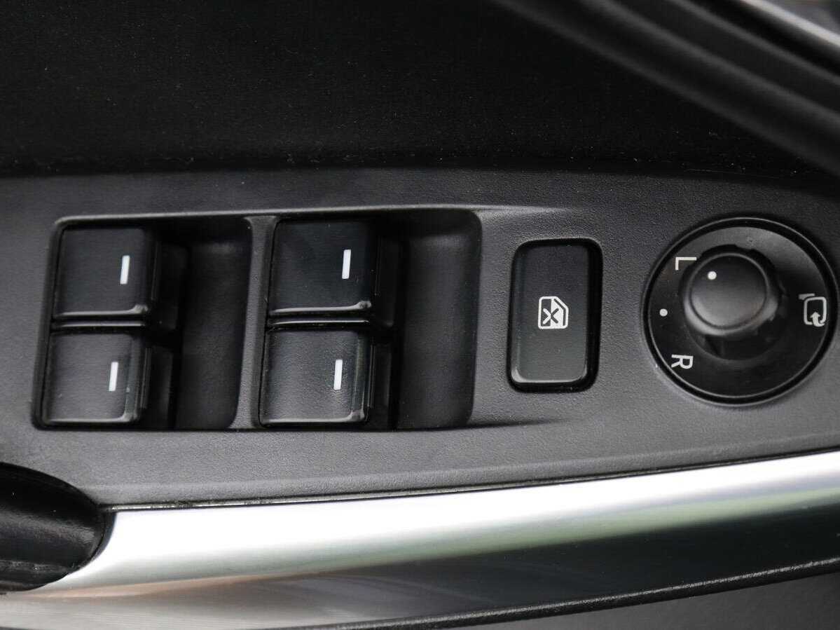 Mazda 6 с пробегом — 2013 год. Фото: #12