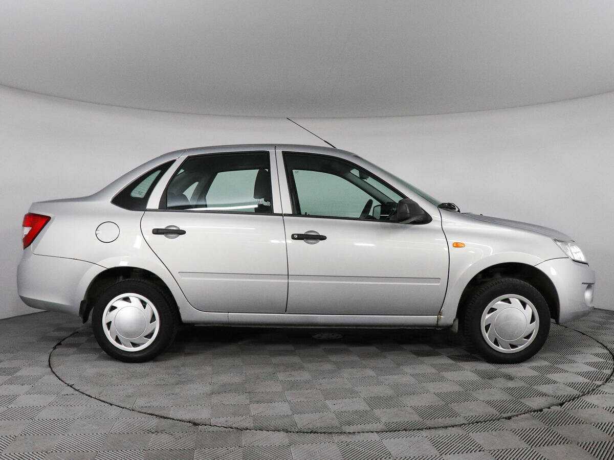 Lada (ВАЗ) Granta с пробегом — 2014 год. Фото: #3