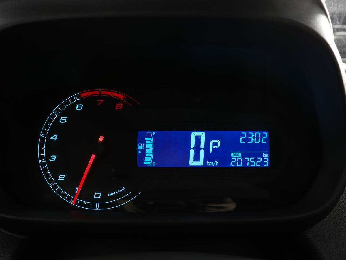 Chevrolet Cobalt с пробегом — 2013 год. Фото: #10