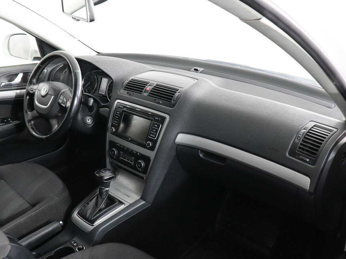 Skoda Octavia с пробегом — 2012 год. Фото: #9