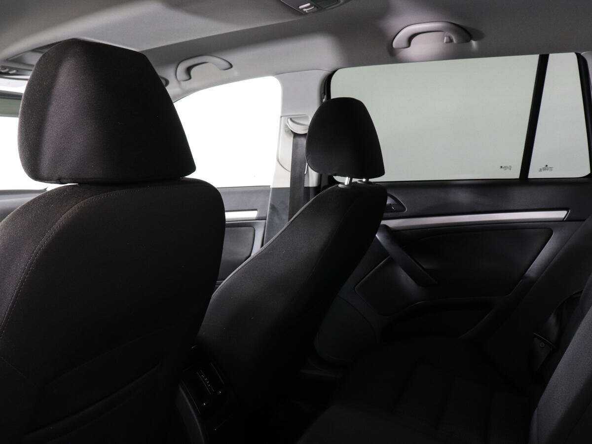 Skoda Octavia с пробегом — 2012 год. Фото: #11